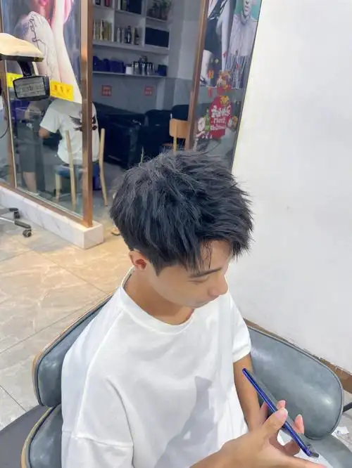 2021最火男士发型摩根烫钢夹烫烟花烫韩式男士烫发衡