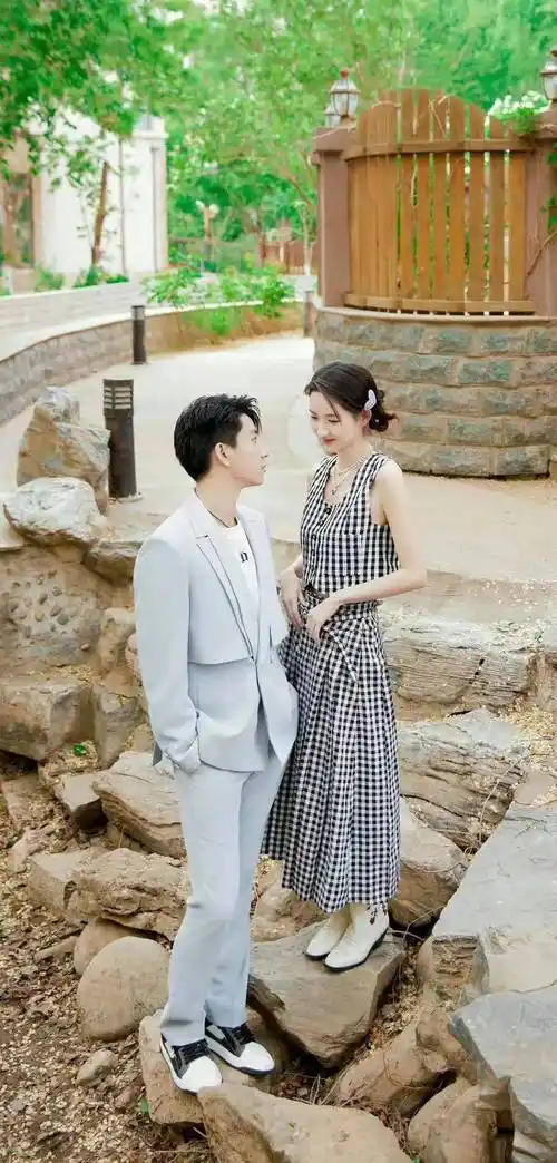 王玉雯_侯雯元_钟楚曦