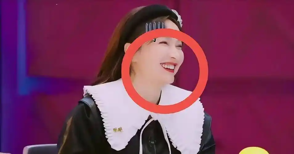 女明星"假牙"大pk,谁的嘴巴闭不上,谁的嘴里藏着一套房?