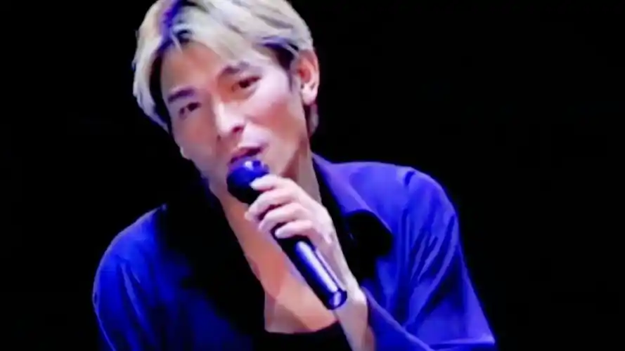 刘德华99红馆演唱会,这个演唱会就是放在估计15万人的体育场都装不下