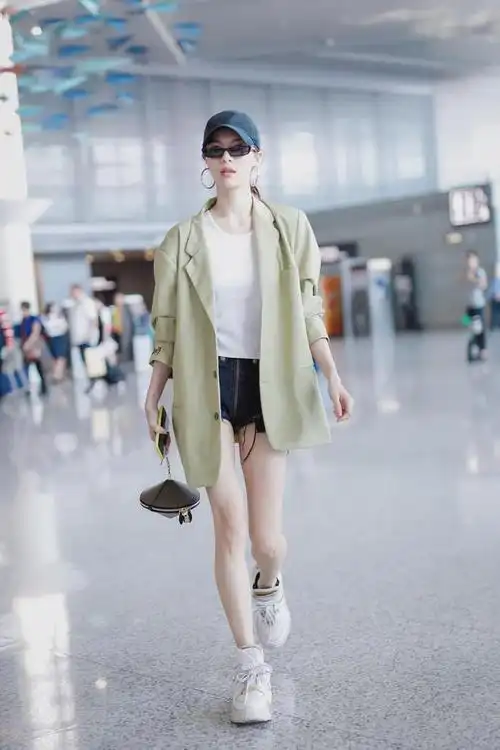 这位钟小姐也会穿钟楚曦街拍珍藏版