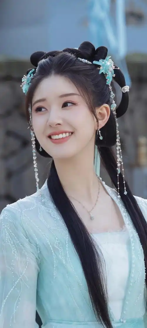 赵露思古装神隐剧照,绝美手机壁纸免费下载