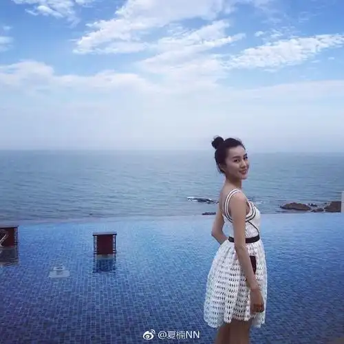 美少女明星 夏楠 的图集