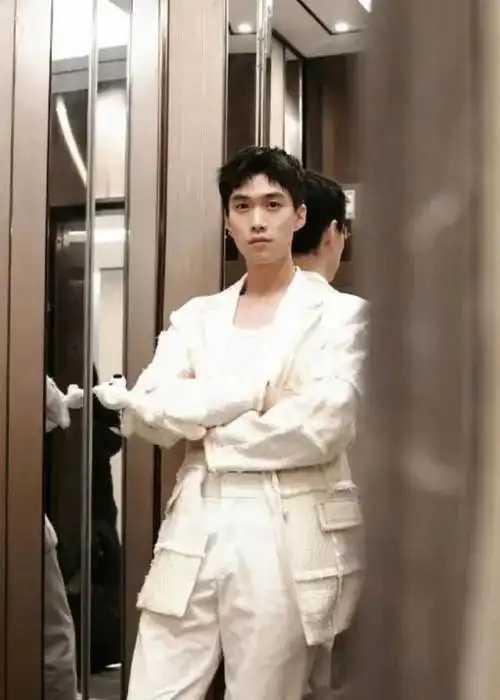 创造营 2021学员张腾与李溪芮代驾冲突事件始末及回