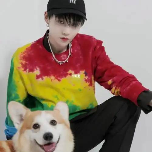 被熏熏宝贝摸过的所有动物我都羡慕了#刘雨昕  #情侣头像  #歌手刘雨