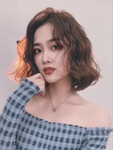 女人的短烫发有多迷人瞧这5款就知道了气质减龄学着点