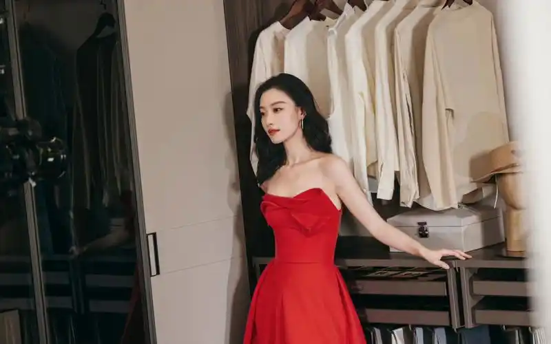 倪妮的红裙!92