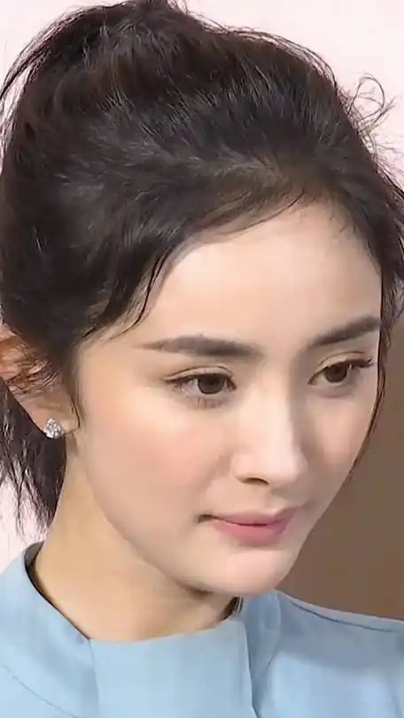 杨幂在用生发液