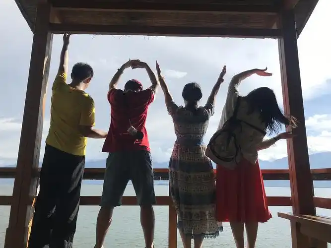 沿南诏岛一圈非常适合拍照,岛上也设置了最佳拍摄点.