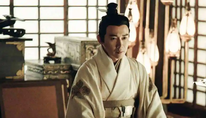 《皓镧传》热播,嬴政和吕不韦到底是什么关系?千古疑云何人解?