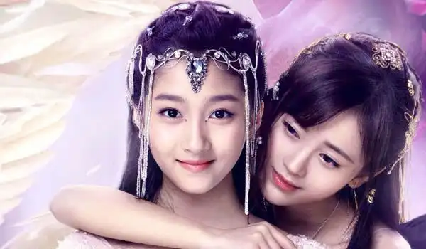 传关晓彤鞠婧祎不和是真是假 称关晓彤软软嫩嫩很可爱