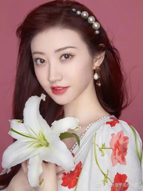 有没有哪些惊艳到你的女明星的照片