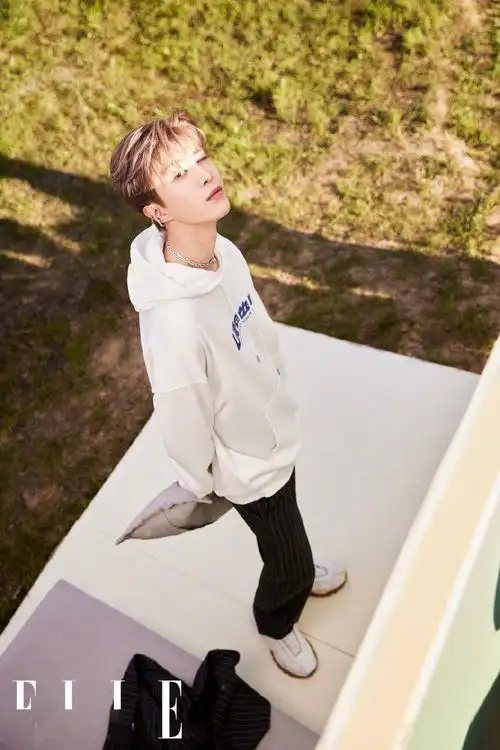 范丞丞「elleboys恰少年」大片公开 七夕心动男友写真带来专属清凉感