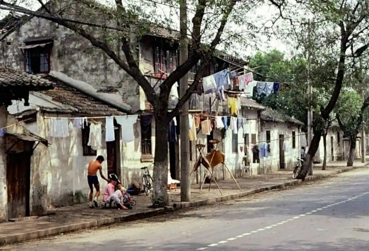 80年代江苏苏州老照片,难得一见的"水乡美景",看下有多迷人?