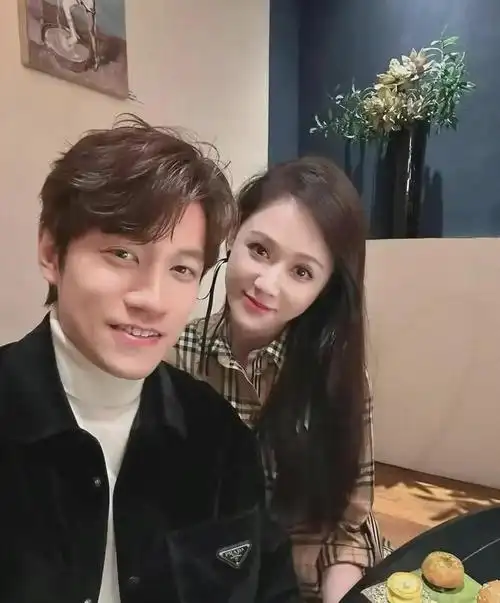 陈乔恩找的老公真不错,比自己小9岁,不仅多金还深情