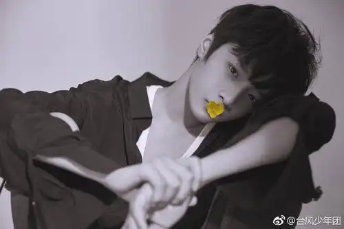 刘耀文 - 堆糖,美图壁纸兴趣社区