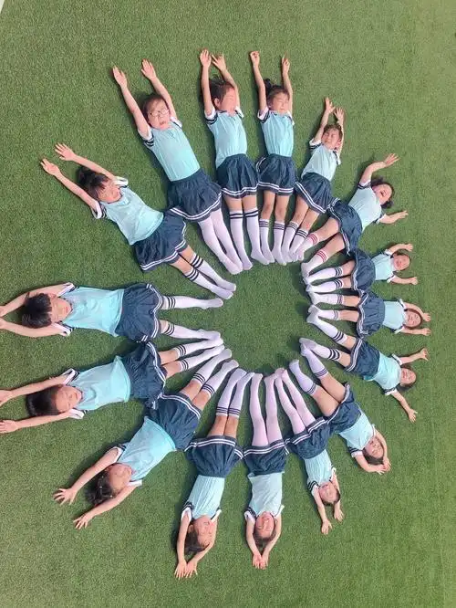 【好好道别,期待相遇】—青西新区张戈庄幼儿园大班创意毕业照活动