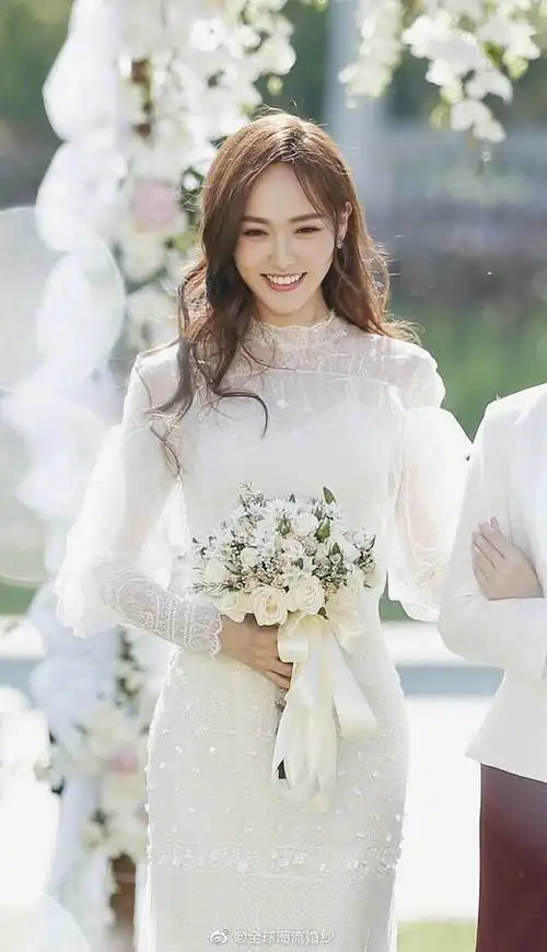 唐嫣一组婚纱剧照