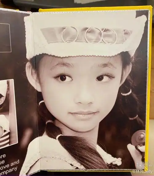 林允这张童年照也太鲶了吧.