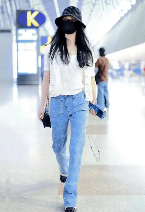 刘诗诗冒着危险去法国看秀!