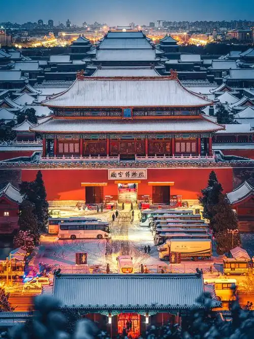 北京一下雪就成了北平 北京一下雪就美到不知道该去哪 故宫经常栽约