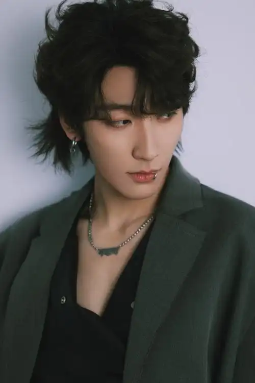 王广允超话快来发帖宠粉#2023不断更#《mmingpr》杂志封面人物70