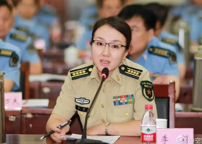 「杂谈」十月是国防大学教授李莉的生日月,教授好久不录内容了