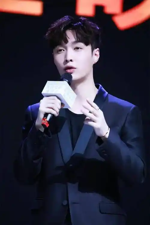 吴磊满脸伤口险失明,敬业差距有多大_戏份_张艺兴_道具