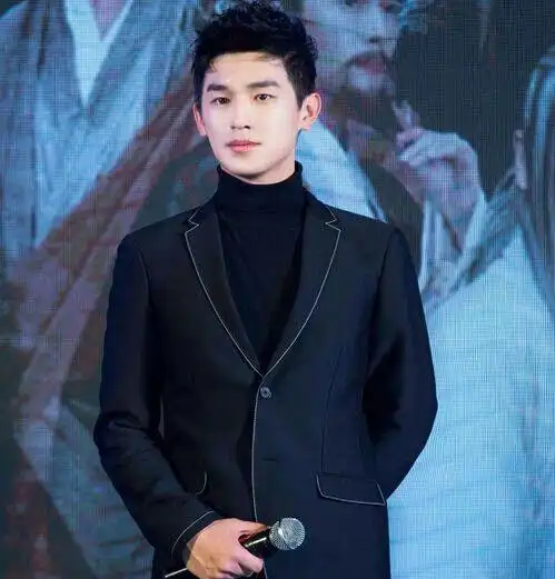 杨旭文和李一桐公开恋情?