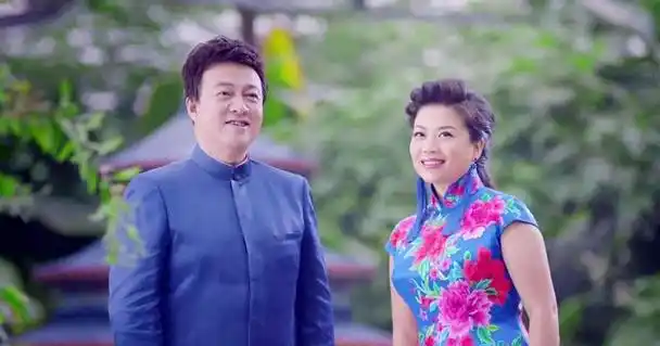 张也:55岁还单身,和62岁的吕继宏互相依偎多年,不结婚也幸福!