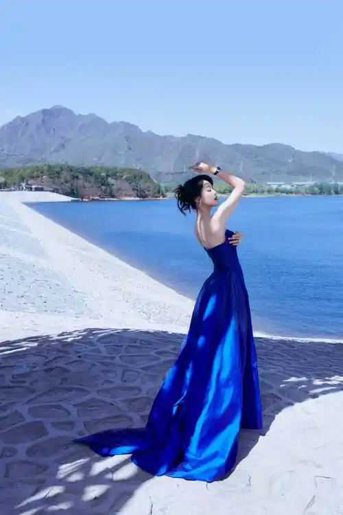 蓝盈莹超话90#电影吹过你吹过的风#    盈莹子@蓝盈莹lyric今日份