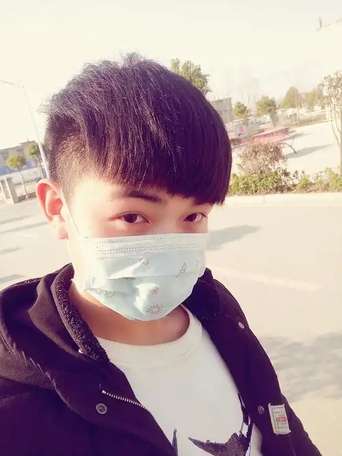 【帅男秀场】陈飞龙16岁巨蟹座学生