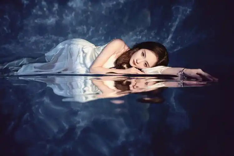 杨幂 白色裙子 特效 4k美女壁纸_4k美女图片_彼岸图网pic.netbian.com