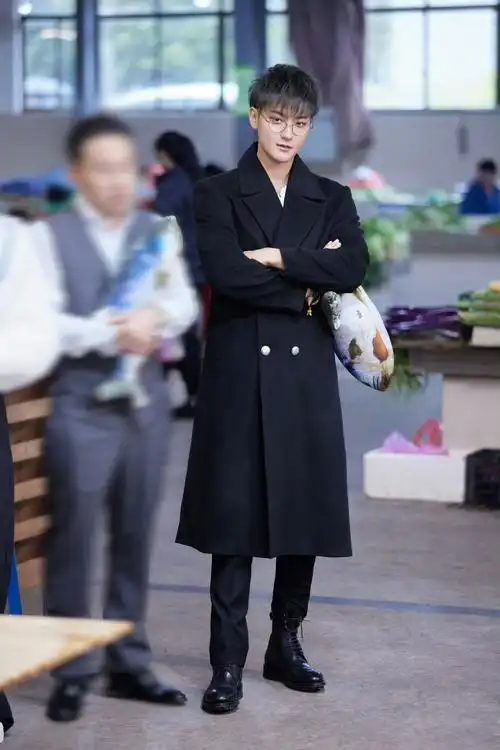 救救…黄子韬现在身材已经这么顶了吗,居然瘦了40斤!__财经头条