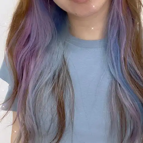 挂耳漂染快一年啦 越染越上头(面积从一撮变成1/3发量)漂染底色接近9