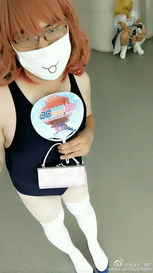 [搬运] 隔壁s1的伪娘cos