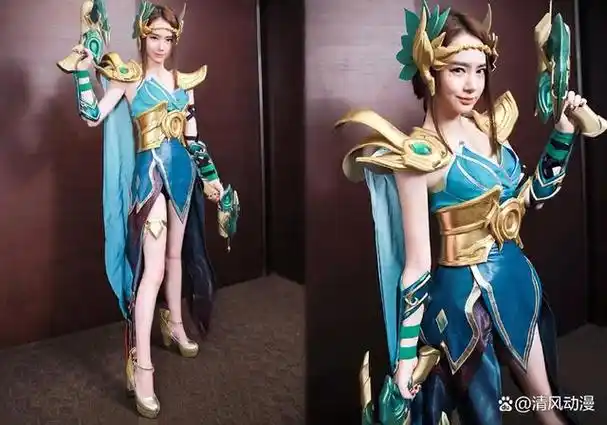 戚薇4次cos王者荣耀,虞姬造型大秀美腿,花木兰白色高马尾太帅了