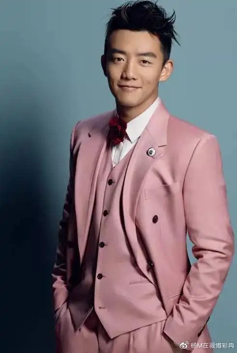 陪吃孕妇餐?跑男郑恺比沙溢还胖,身高1米72体重超77公斤