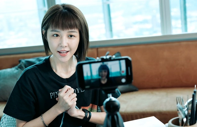 执导,张书豪,刘奕儿,禾浩辰,邵雨薇领衔主演,单元主角包含黄河,林予曦