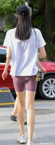 紧致而修长的大腿才是女孩的资本!大长腿的魅力,你懂的