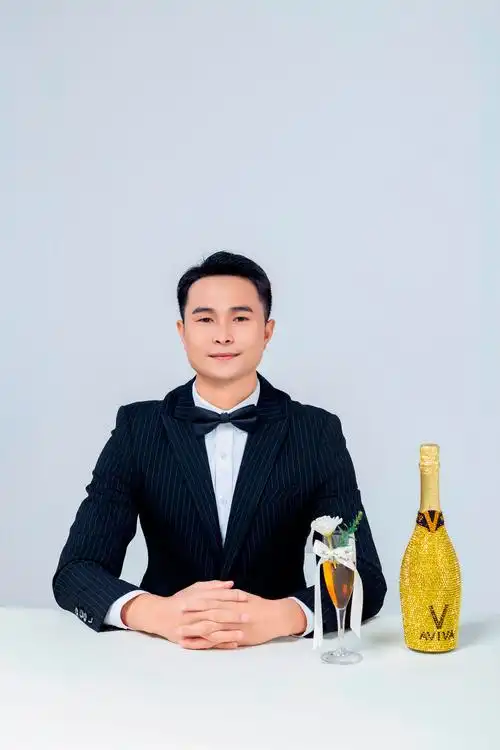 争霸赛年度冠军2021年荔波庆建党100周年青年歌手大赛专业组一等奖2