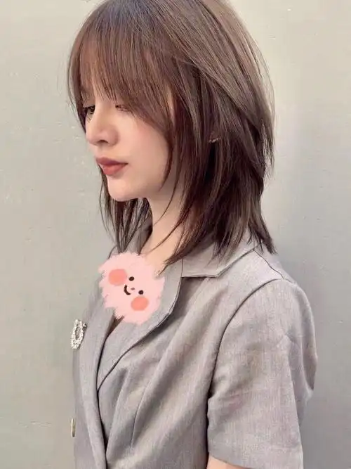 04又a又飒款层次短发锁骨发