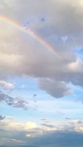 最近找到的一些彩虹手机壁纸