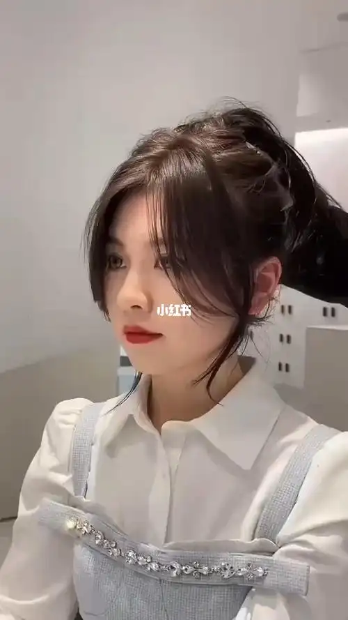 女神必备刘海#新源理发店 #新源设计师星洋  #根据脸型设计发型