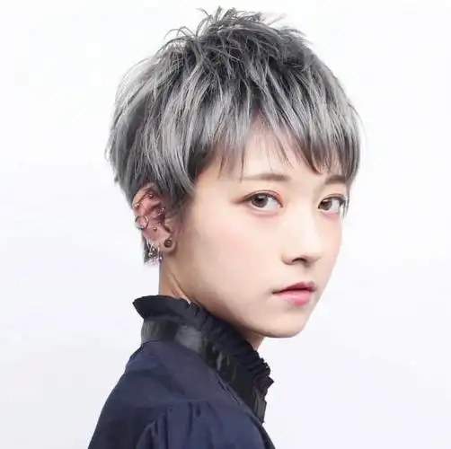 清爽一夏女生首选必剪超短发