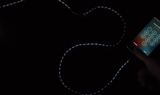 抖音这条看得见电流的数据线数据线太炫酷了智能快充还流着光夜里都不