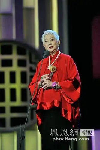 卢燕获颁影响世界华人大奖(组图)