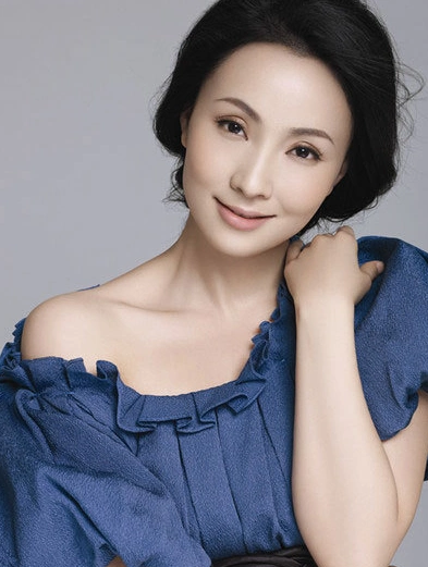 陶虹,1972年1月15日生于江苏无锡,中国影视女演员,原花样游泳运动员