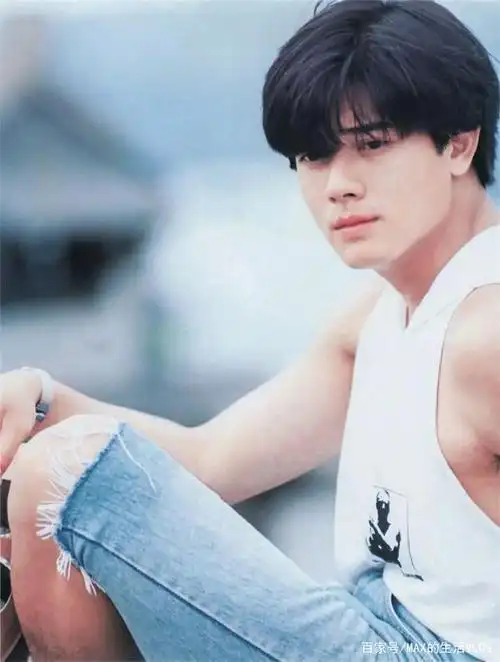 珍贵老照片:年轻时的郭富城英俊潇洒,身材完美!