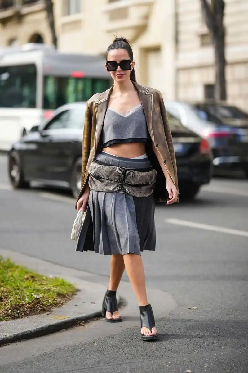 巴黎时装周街拍—miu miu秀场外的模特网红穿搭!